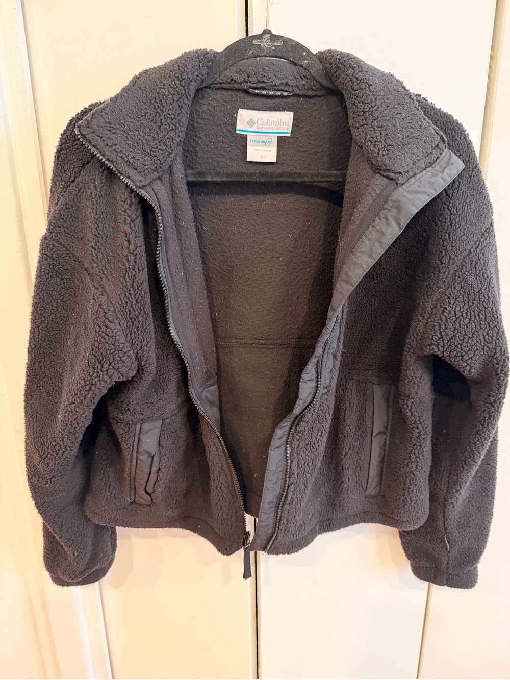 Columbia Women’s Black Fleece Jacket - Cozy Sherpa Zip-Up